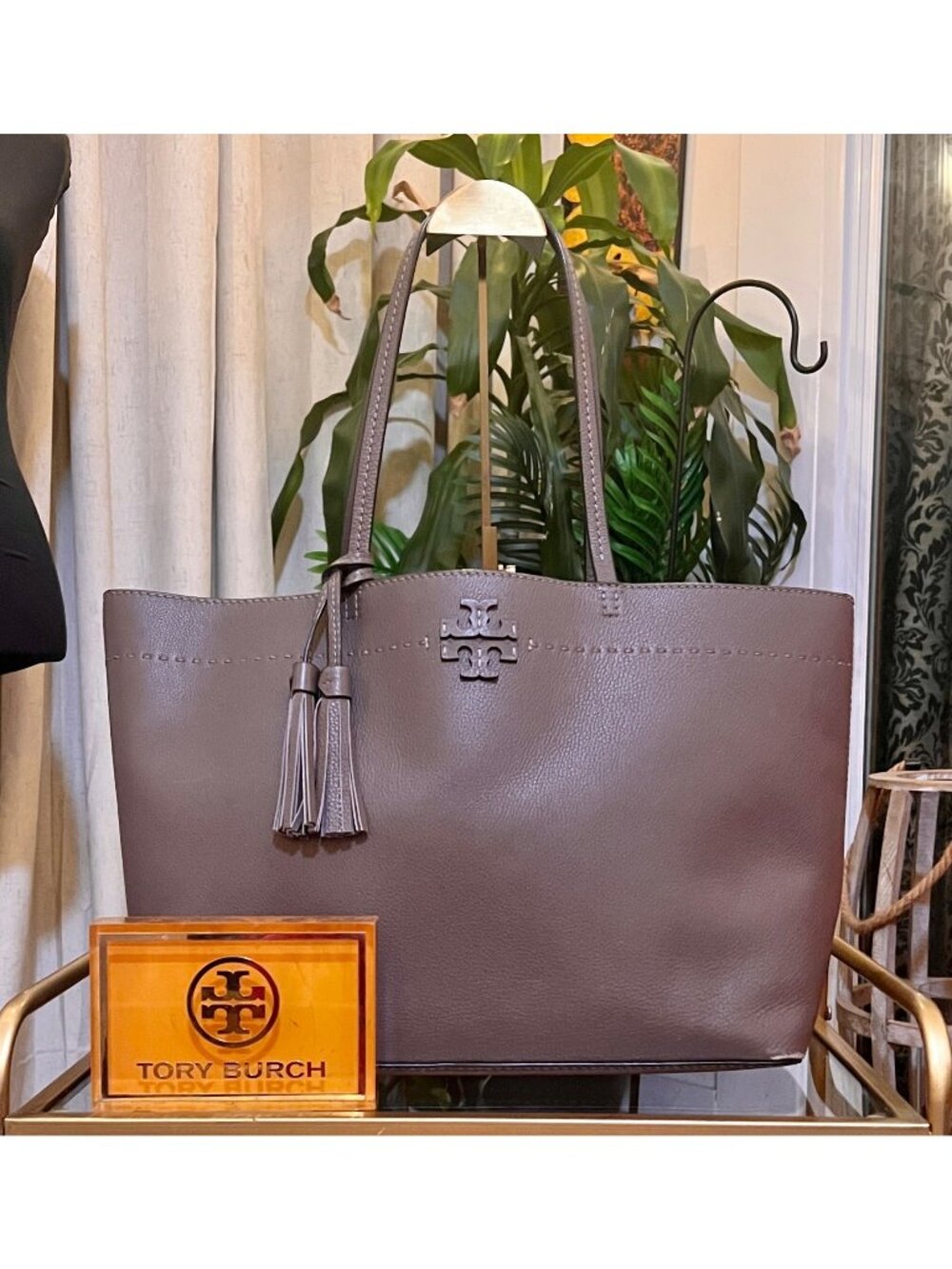 ✺ AUTHENTIC TORY BURCH TAUPE MCGRAW SHOULDER BAG